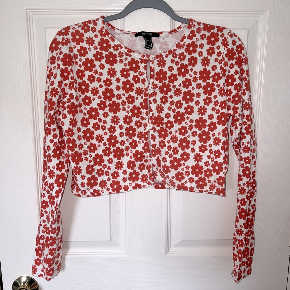 cropped long sleeve top